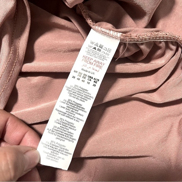 NWT PRETTY LITTLE THING Women’s Plus 16 Rose Ruched One Shoulder Bodycon Dress - Picture 7 of 8